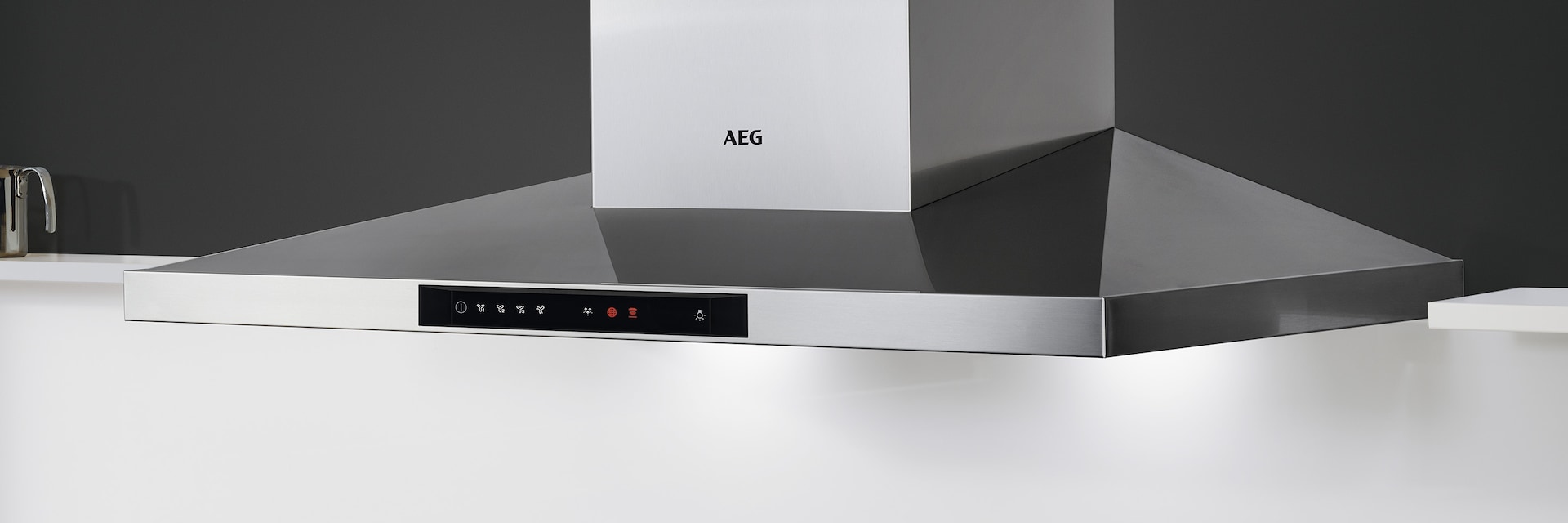 Hotte 90 cm d'AEG